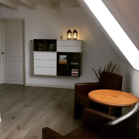 Bed & Koffie, Op De Spinbaan 3*